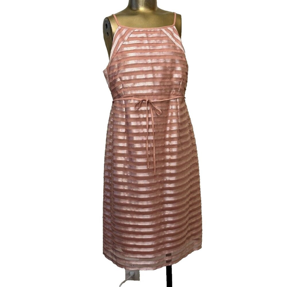 A Pea in the Pod Maternity Special Occasion Dress Size Medium Peach Strappy